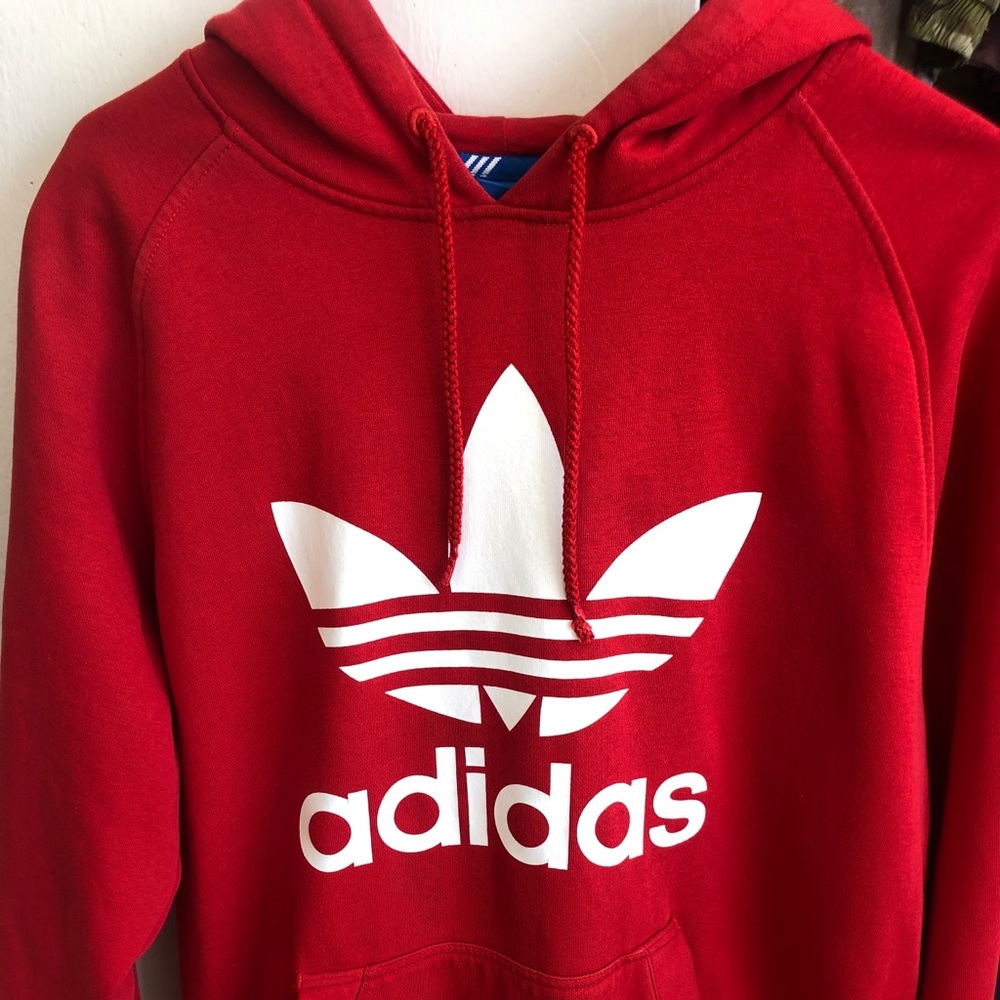 🚹 red Adidas hoodie.